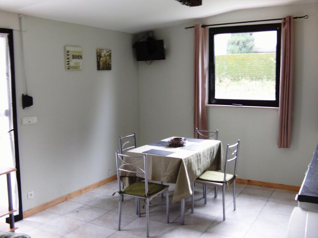Gite Les Framboisiers Neufchâteau Habitación foto
